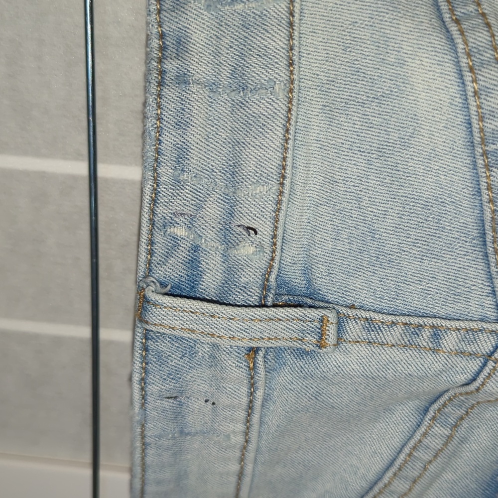 KUT From The Kloth Jane High Rise Women's Distressed Light Blue Denim Shorts - Picture 9 of 10